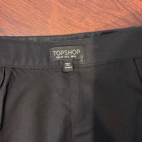 Top‎ Shop Women's Faux Leather Mini Skirt Size 2 - Picture 2 of 10